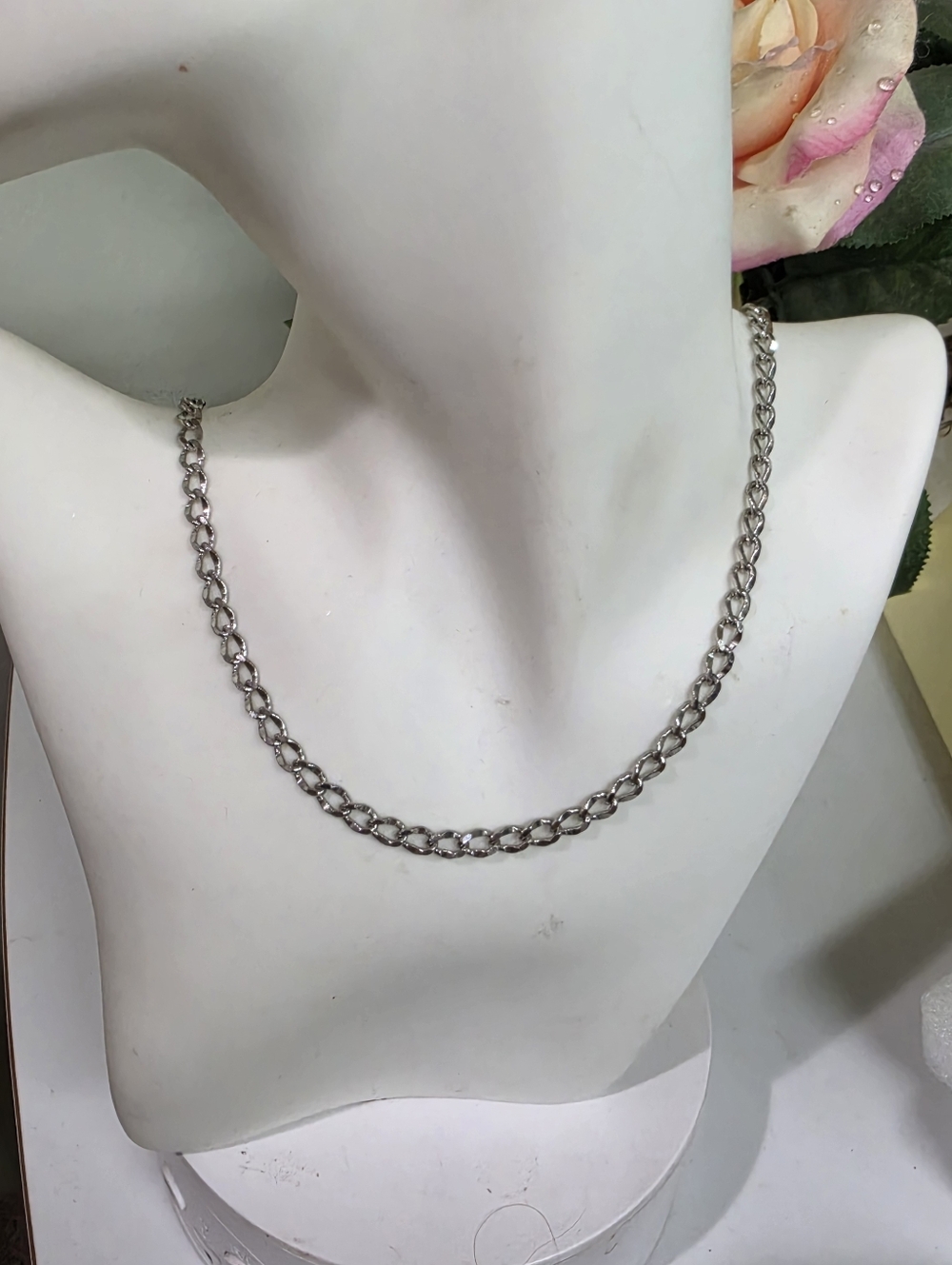 TRUE VINTAGE Classic Silver Chain Link Necklace - Women's Jewelry 20"